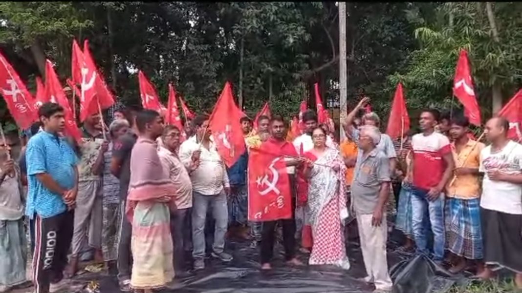 ধপধপি -২ গ্রাম পঞ্চায়েতের 1200 জন তৃণমূল কর্মী সিপিআই(এম) পার্টিতে যোগ দিলেন।